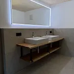 Appartamento Bischof - 5 Exklusive Und 1 Doppelzimmer - 4x Mit Privater Zirben Sauna - Semmelservice & Hindelang *