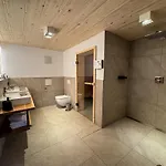 Bischof - 5 Exklusive Und 1 Doppelzimmer - 4x Mit Privater Zirben Sauna - Semmelservice & Hindelang