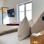 Bischof - 5 Exklusive Und 1 Doppelzimmer - 4x Mit Privater Zirben Sauna - Semmelservice & Hindelang *