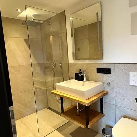 Bischof - 5 Exklusive Und 1 Doppelzimmer - 4x Mit Privater Zirben Sauna - Semmelservice & Hindelang *