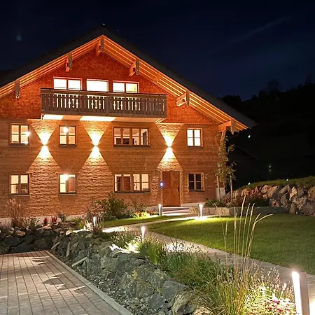 Bischof - 5 Exklusive Und 1 Doppelzimmer - 4x Mit Privater Zirben Sauna - Semmelservice & Hindelang *