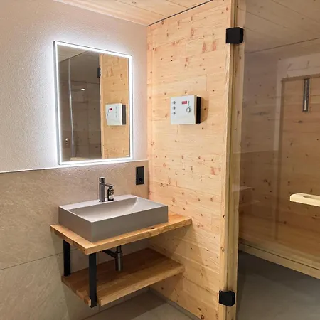 Apartmán Bischof - 5 Exklusive Und 1 Doppelzimmer - 4x Mit Privater Zirben Sauna - Semmelservice & Hindelang *